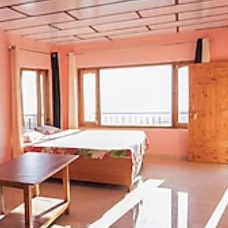 Orange Guest House Dharmkot Dharamshala Bilik gambar